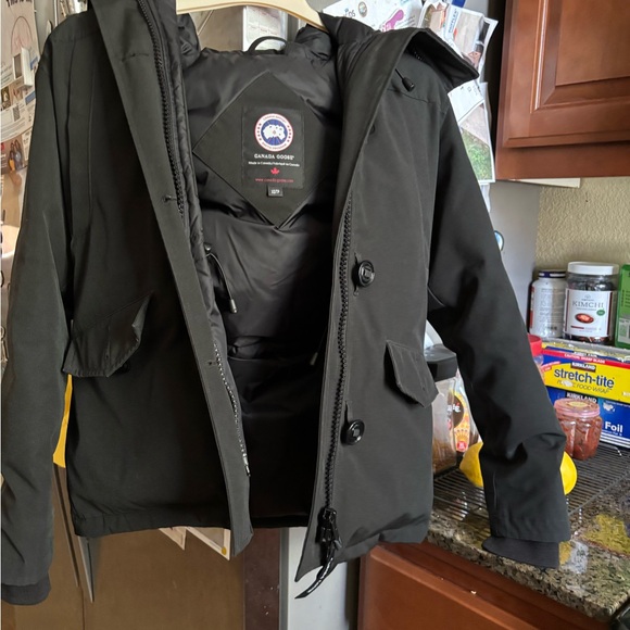 Canada Goose Rideau Parka - Picture 1 of 9